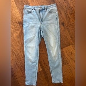 Madwell jeans - size 30 curvy roadtripper. Great condition!!